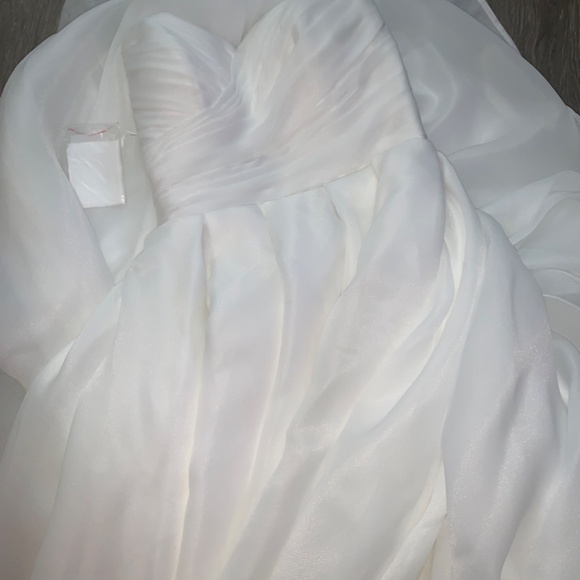 NEW WEDDING DRESS, NWT - Picture 6 of 13